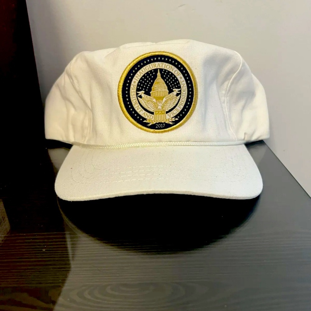RARE Official Donald Trump  MAGA 2017 Inauguration Seal Hat white Cali-Fame
